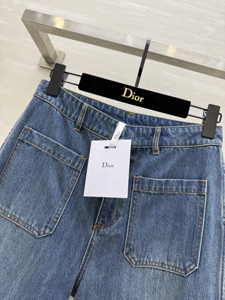 Джинсы женские фото 9