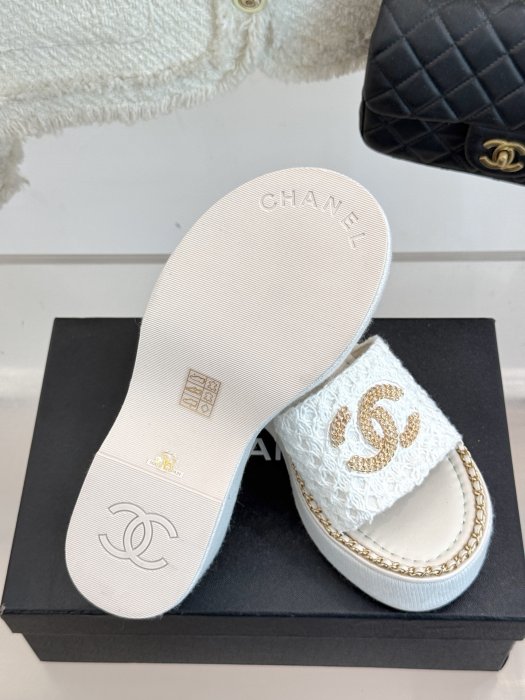 Босоножки фото 9