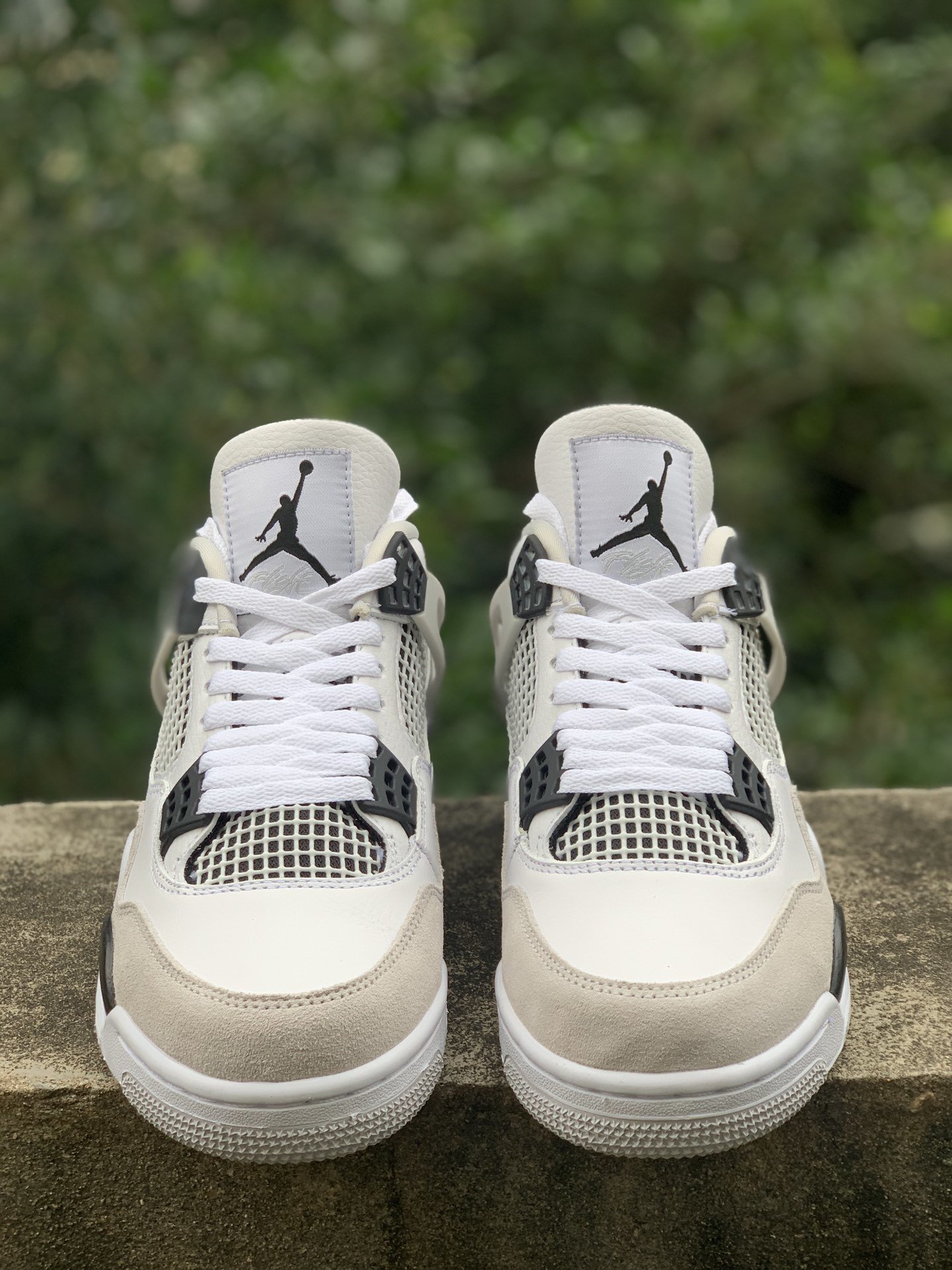 Кроссовки Air Jordan 4 Retro DH6927-111 фото 2