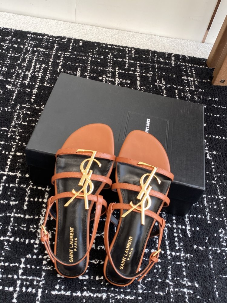 Босоножки фото 4