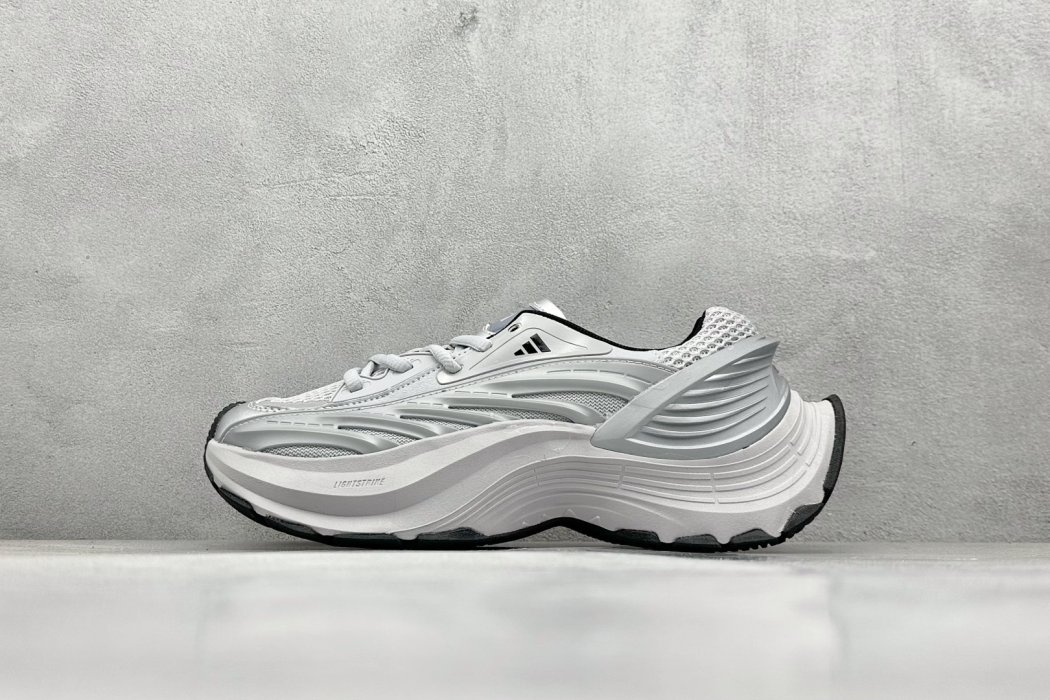 Sneakers Adidas Vento XLG MTW