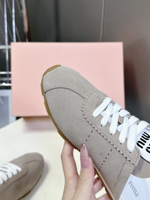 Кроссовки фото 7