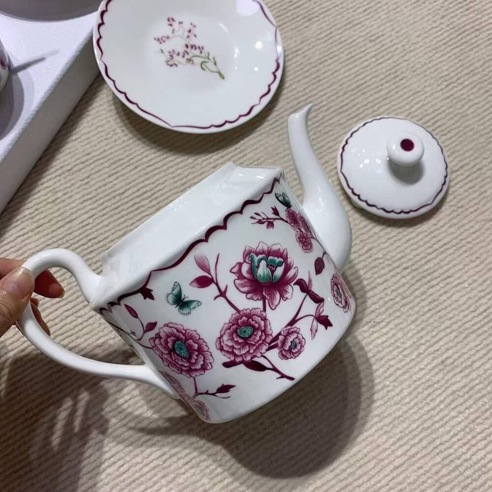 Tea service of bone porcelain (21 element) фото 9