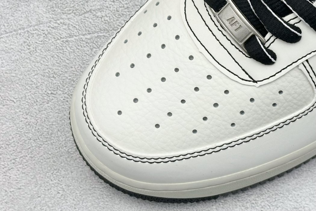 Кроссовки Nike Air Force 1 07 Low LV фото 7