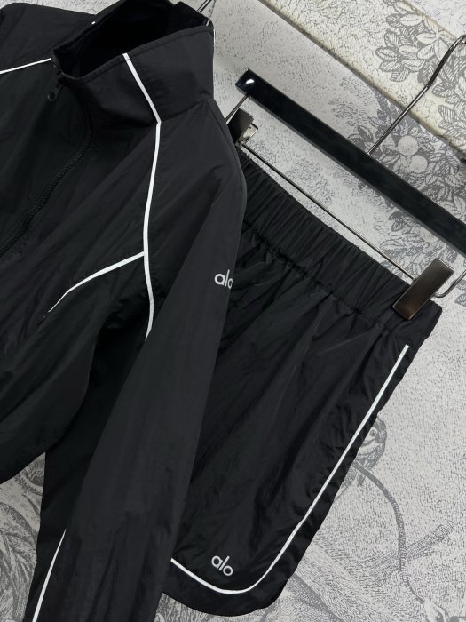 Costume female фото 6