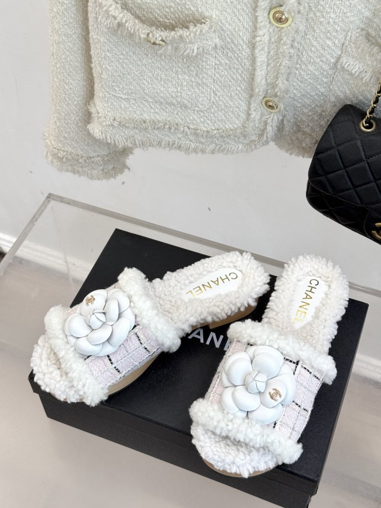 Шльопанці жіночі фото 2