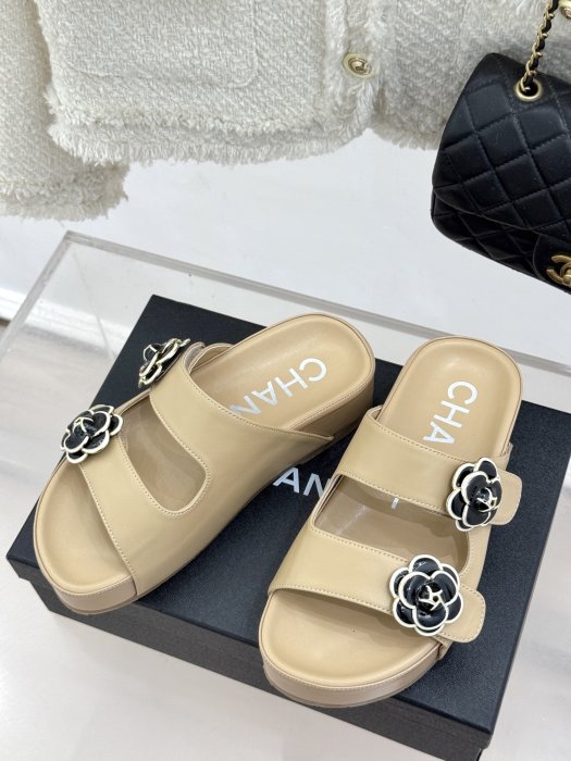 Шлепанцы фото 2