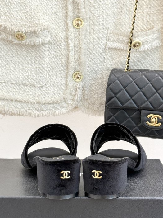 Босоножки фото 6