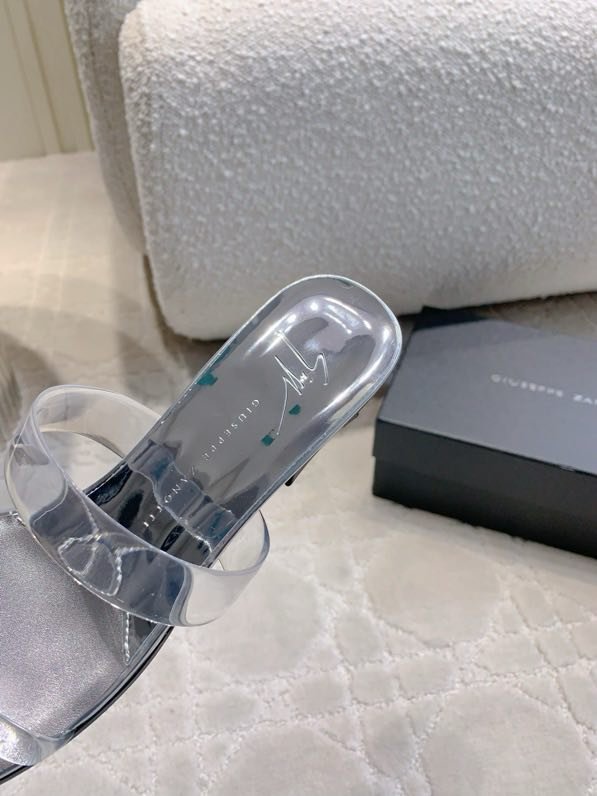 Босоніжки фото 7