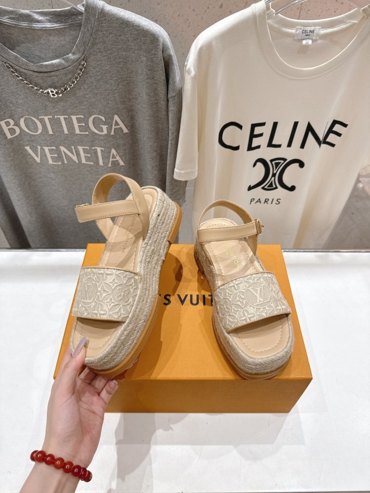 Сандалии женские фото 4