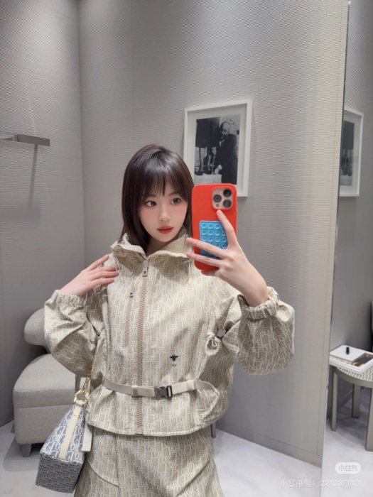 Куртка жіноча фото 9