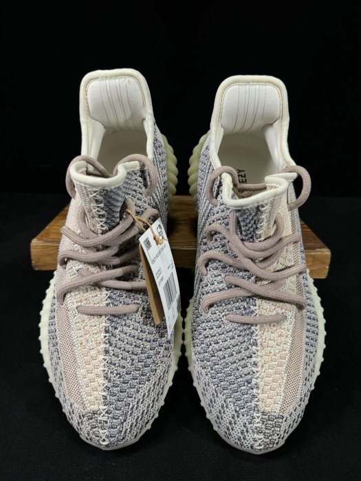 Кросівки Yeezy 350V2 фото 6