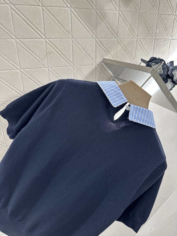 Футболка жіноча фото 4