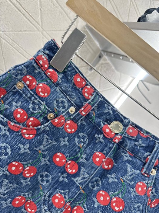 Шорти джинсові жіночі фото 4