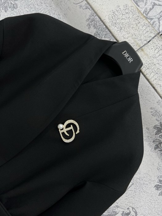 Куртка жіноча фото 2