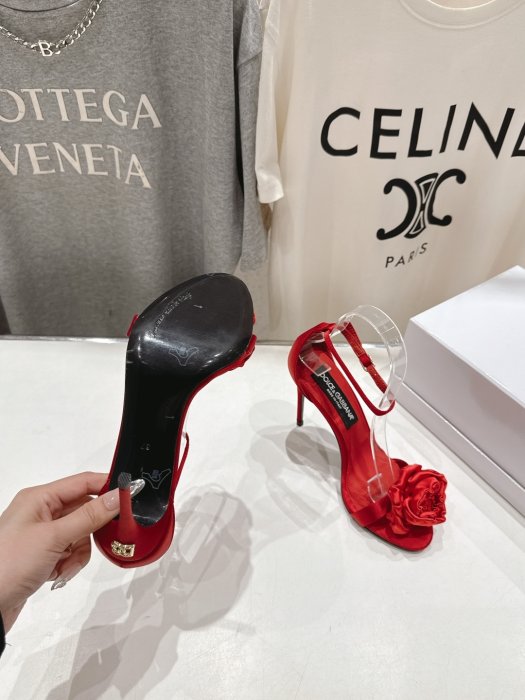 Босоніжки фото 9