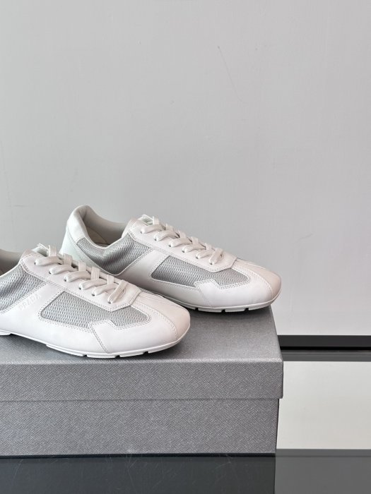 Кросівки чоловічі фото 7