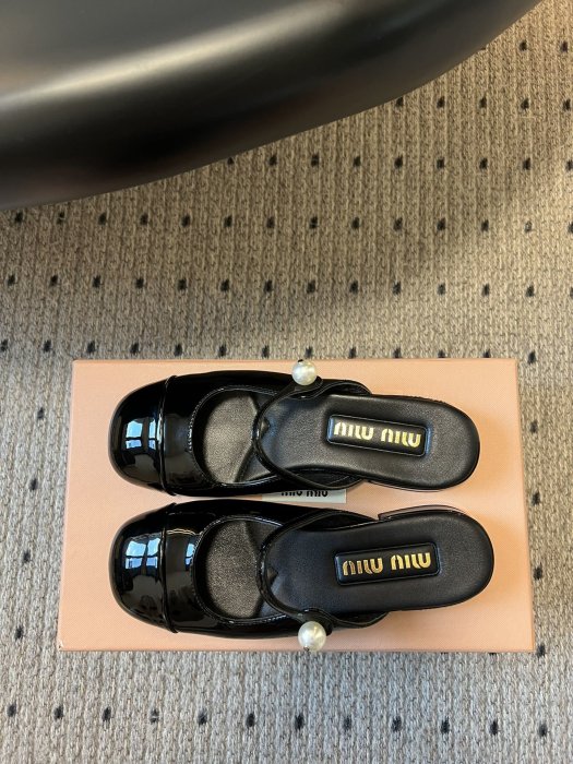 Босоножки фото 2