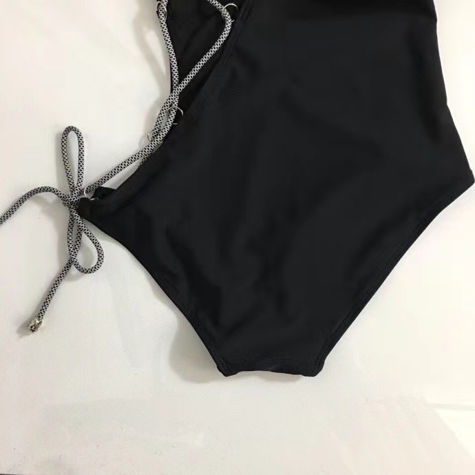 Модний купальник відрядний, колір чорний фото 3