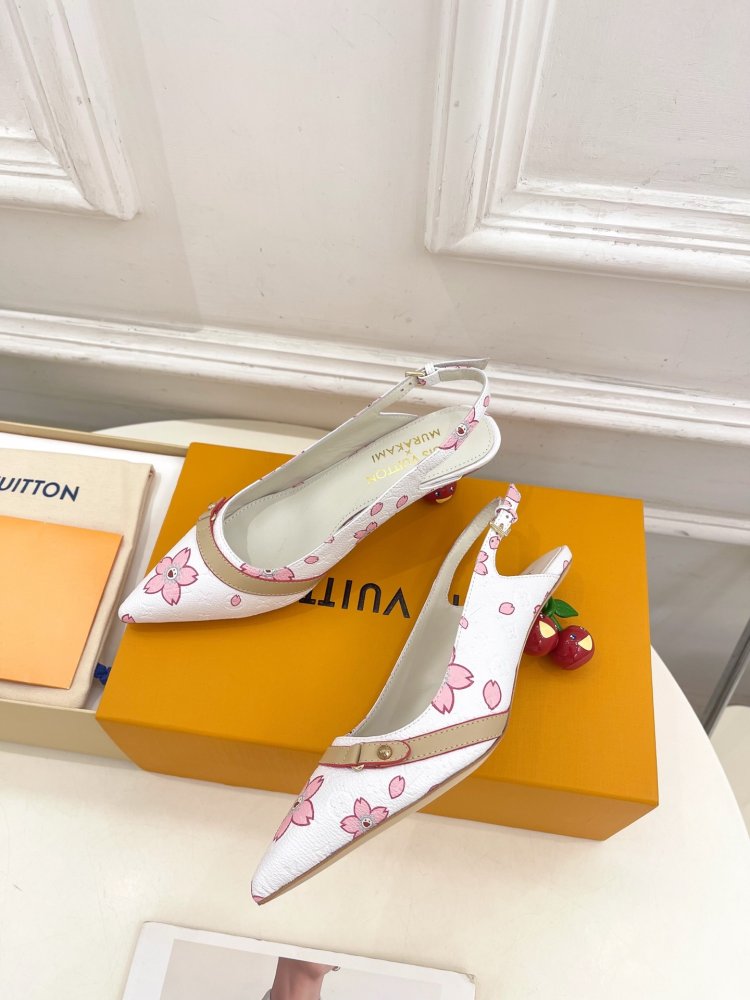 Босоножки фото 5