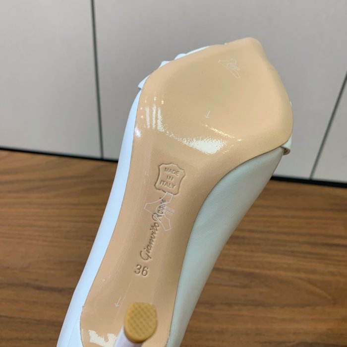 Туфли женские фото 9