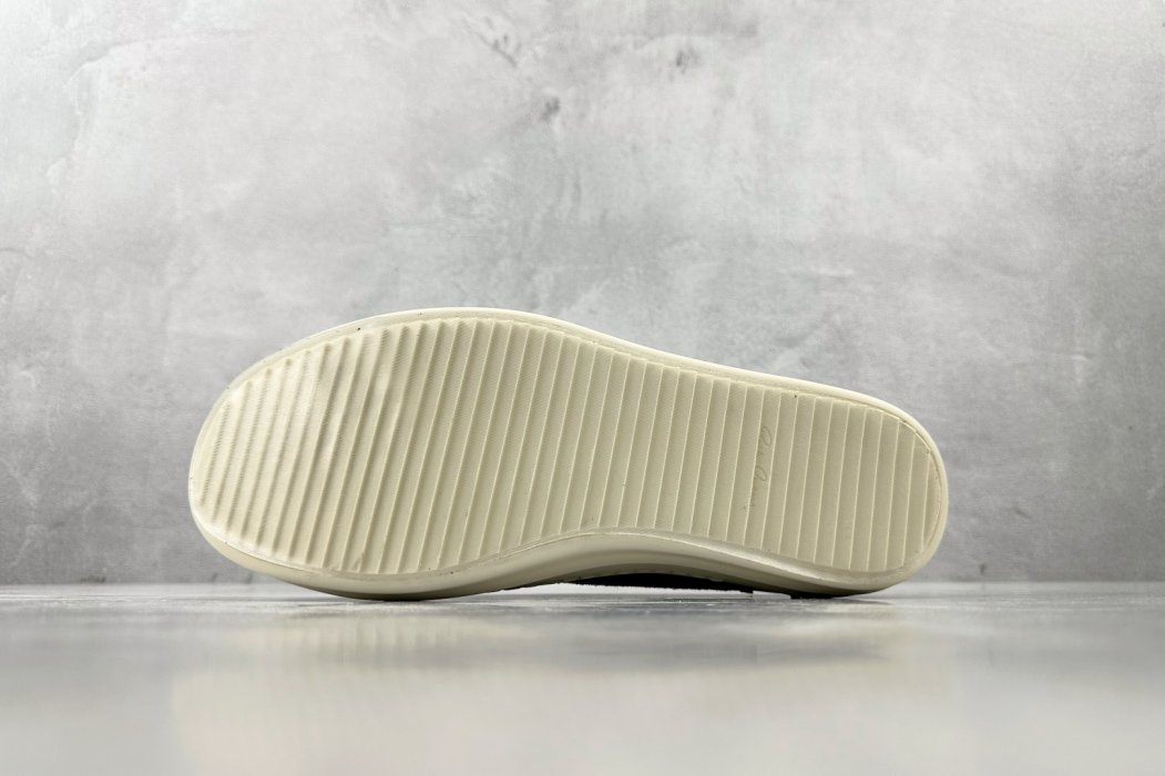 Кроссовки фото 4