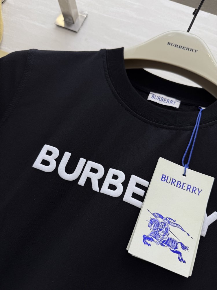 T-shirt women's фото 4