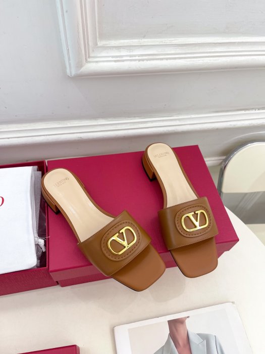 Босоножки фото 2