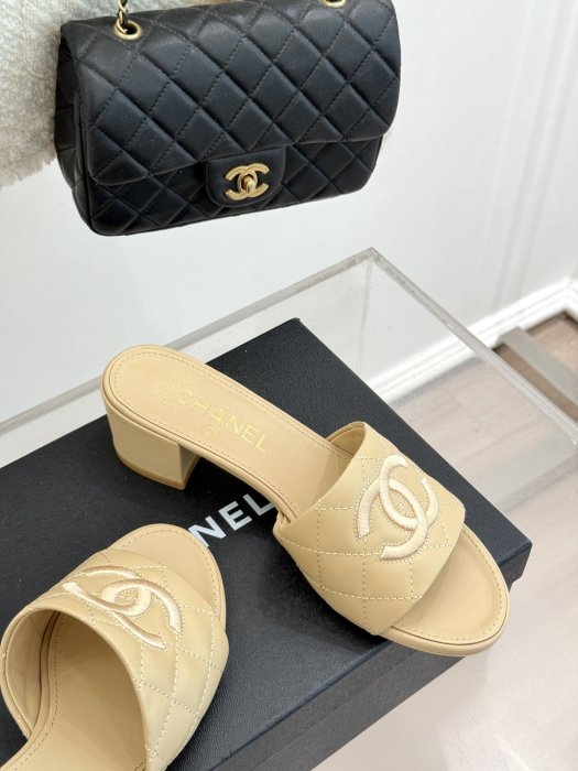 Босоножки фото 5