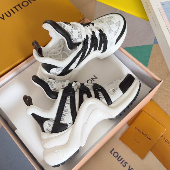 Кроссовки фото 4