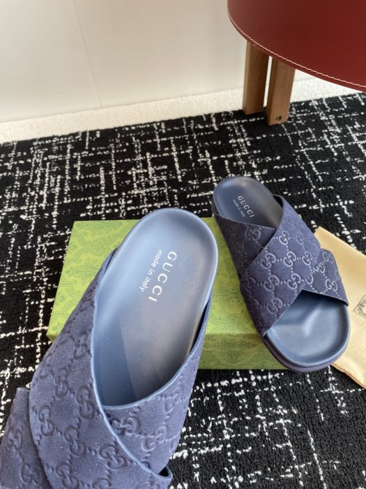 Шлепанцы фото 8