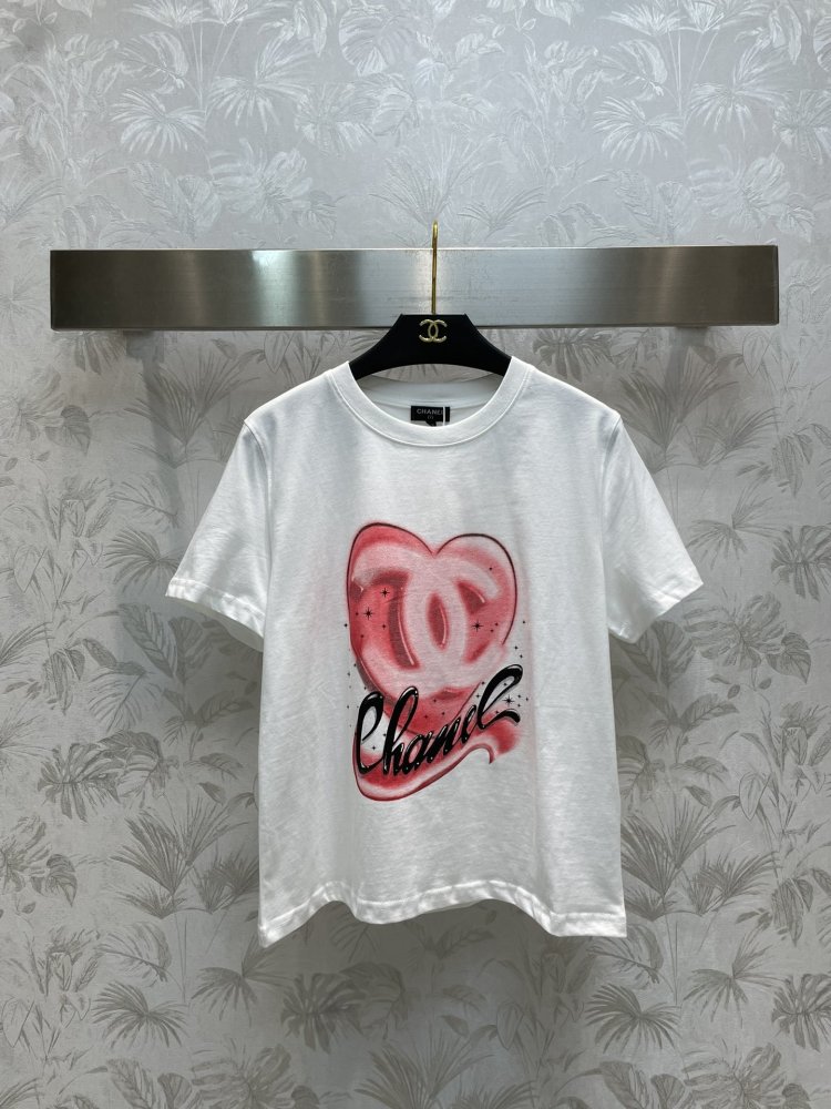 T-shirt women's