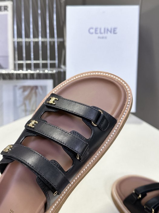 Шлепанцы фото 7