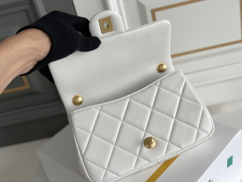 Сумка женская Chanel 24S Double Pearl Small Square Bag фото 7