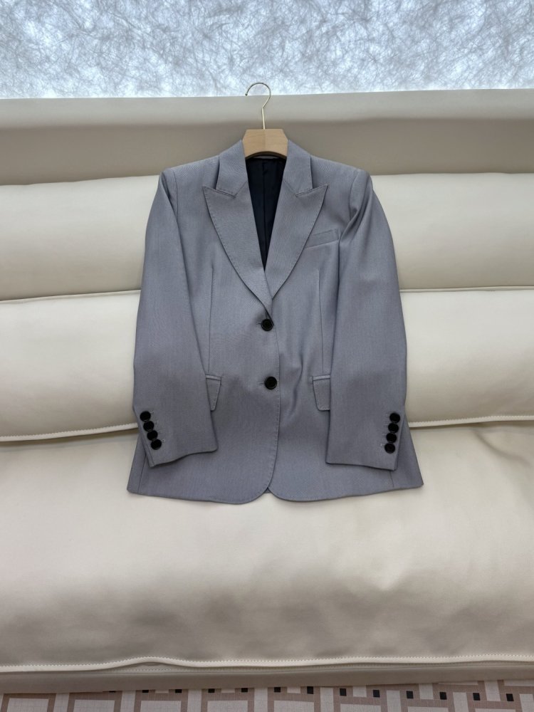 Costume female фото 5