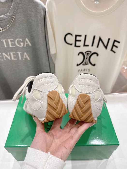 Кроссовки фото 8