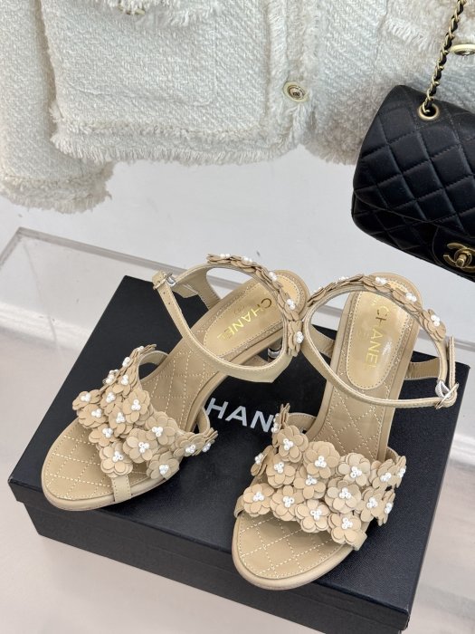 Босоножки фото 2