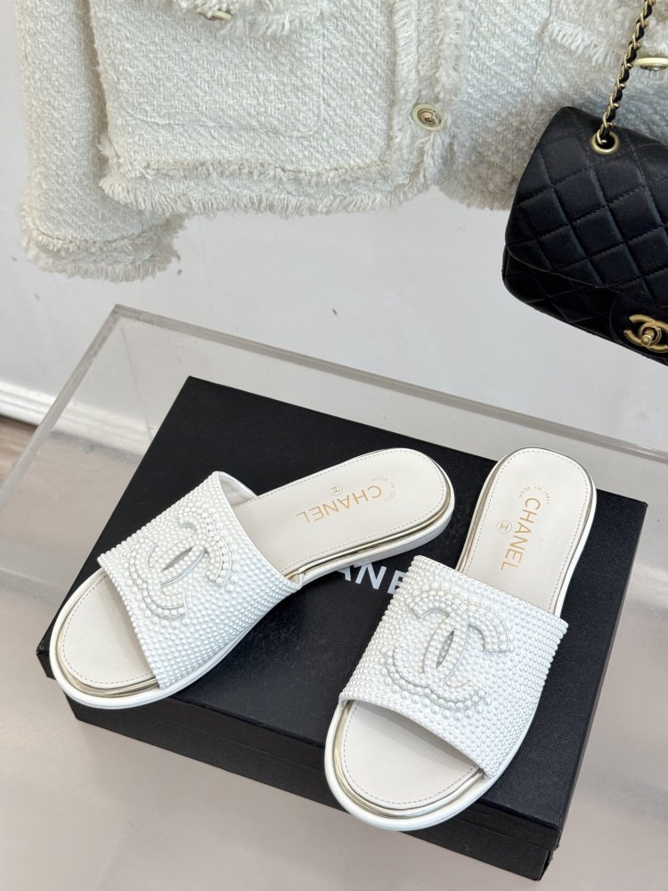 Шлепанцы женские фото 2