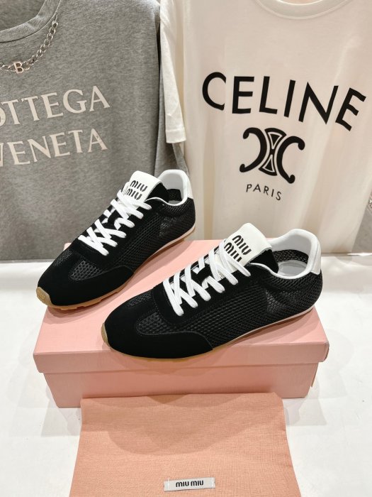 Кроссовки фото 5