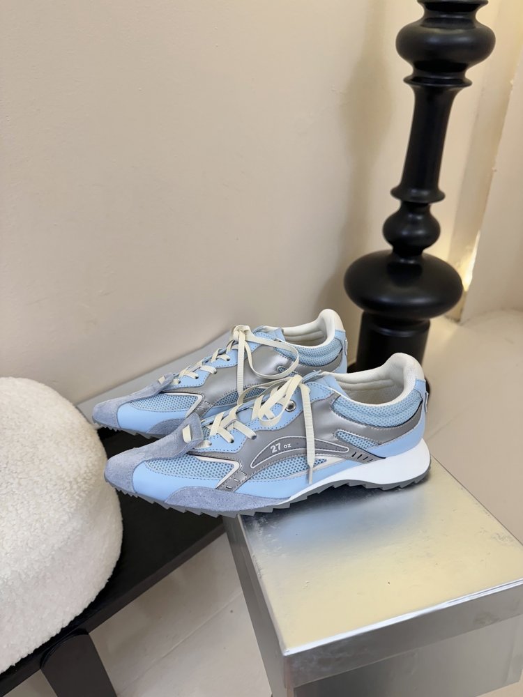 Кросівки жіночі фото 5