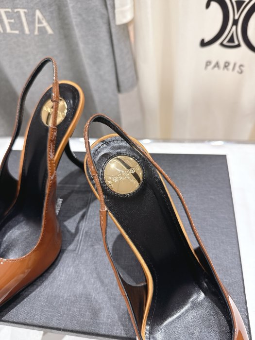 Босоножки фото 6