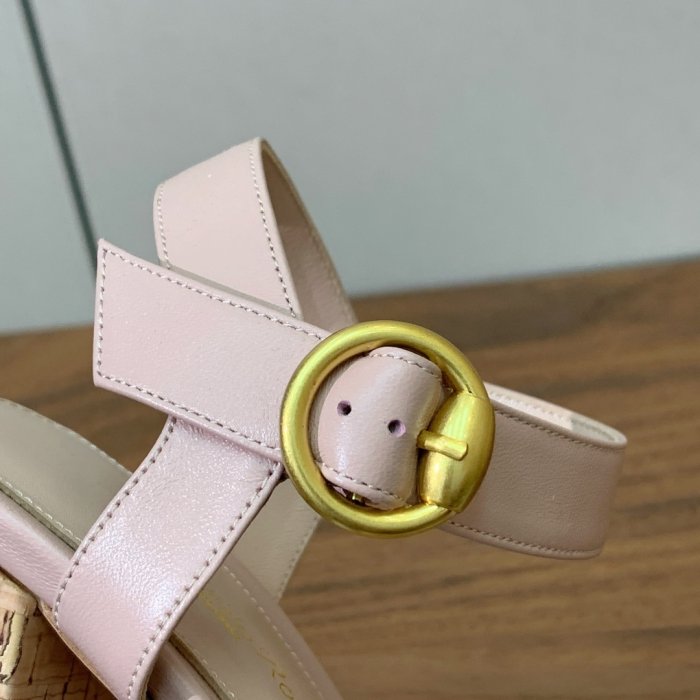 Босоножки фото 9