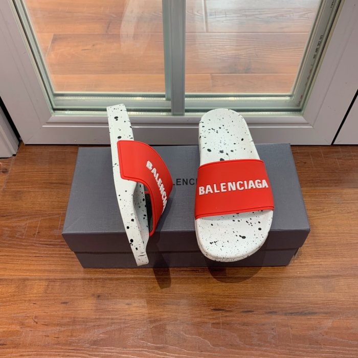 Шлепанцы фото 2