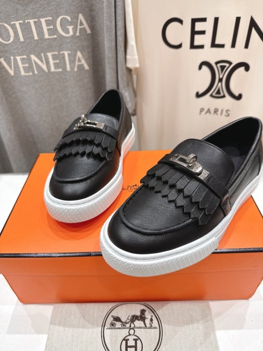 Лоферы женские фото 7