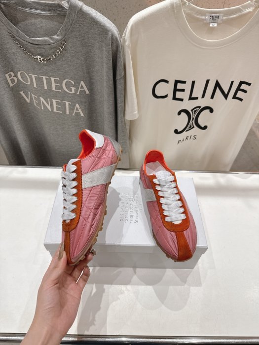 Кросівки фото 3