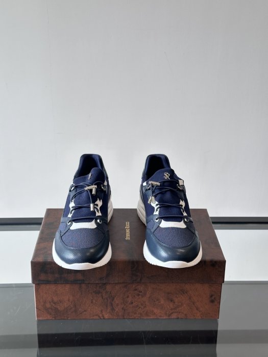 Кросівки фото 2