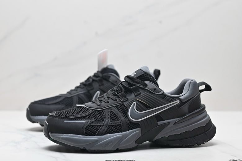 Кроссовки NIKE V2K RUN фото 4