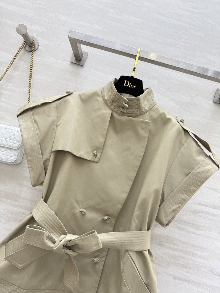 Двобортний тренчкот з короткими рукавами фото 3