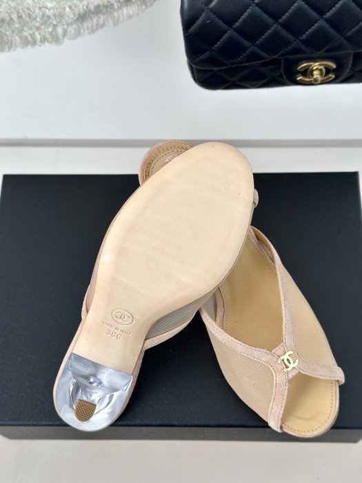 Босоножки фото 9