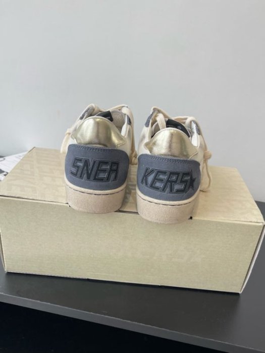 Кроссовки женские фото 5